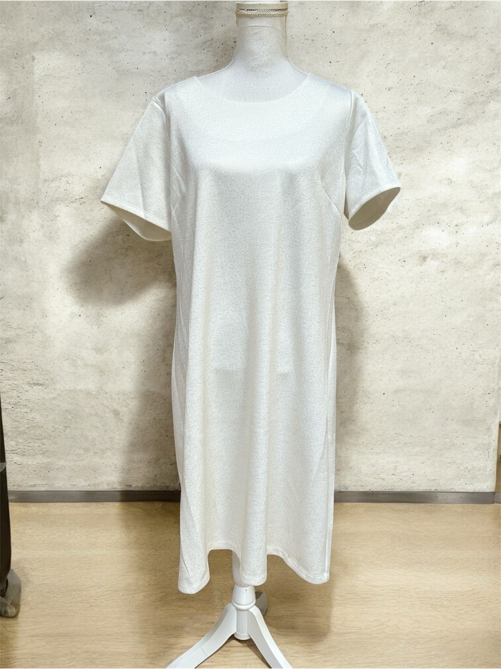 Women’s Jessica Rose White Gold  Crew Neck Wide Sleeve Minimalist Shift Dress 16